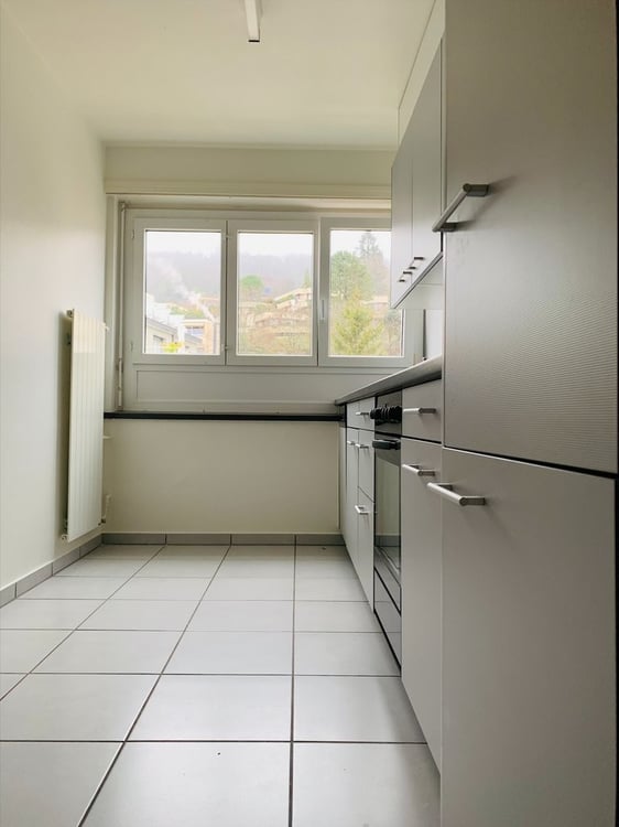 Lumineux appartement de 1 pièces avec balcon et vue sur le lac 2