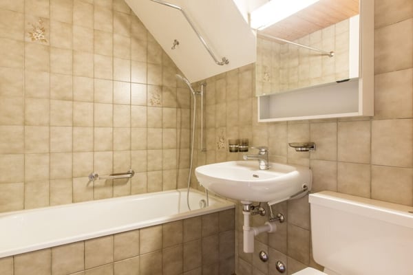 1.5 Zimmer Maisonettwohnung mit Seesicht - befristet bis 30.09.2027 6