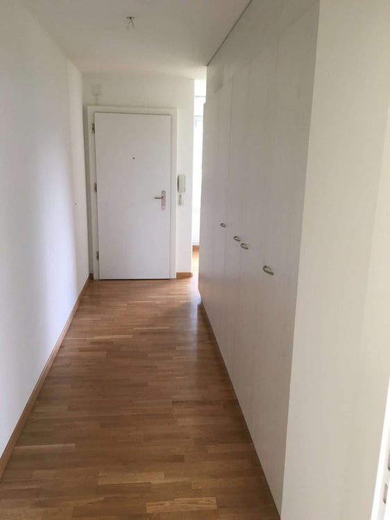 Grosszügige 1.5-Zimmerwohnung im 2. OG 3