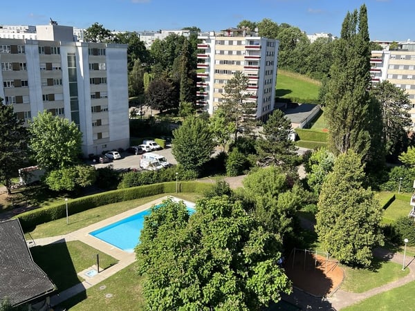 Appartement 1.5 pièces au 8ème étage à Beaumont ! 7