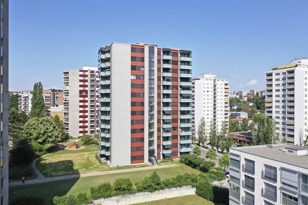 Appartement 1.5 pièces au 8ème étage à Beaumont ! 1