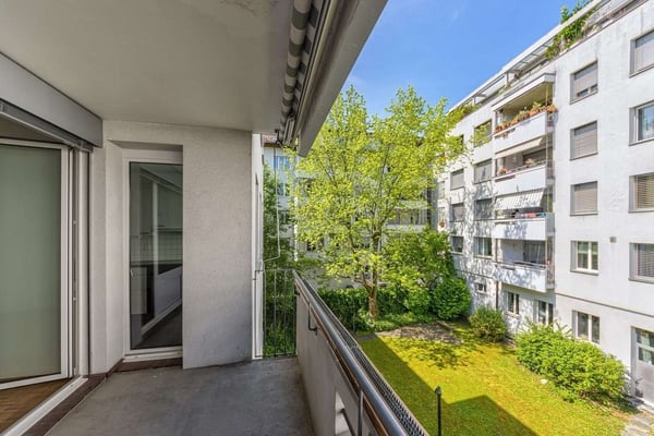 In der Nähe zum Bahnhof SBB 6