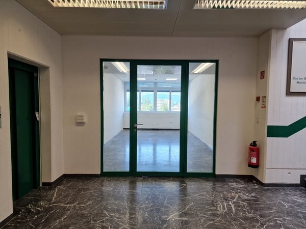 Büroräumlichkeit zu vermieten an Toplage! 2