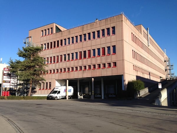 Abstellplatz per sofort zu vermieten! - Grindelstrasse 9, Bassersdorf 2