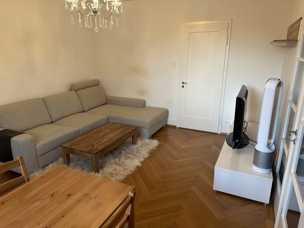 1-Zimmer-Altbauwohnung befristet bis zum 11.12.2026 3