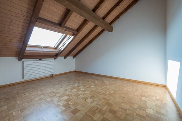 Grosszügige 1.5-Zimmer-Dachwohnung 3