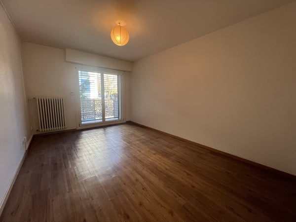 Joli deux pièces proche de toutes commodités rénové! 3