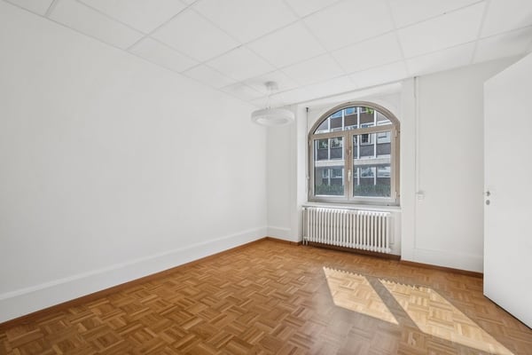 Moderne Gewerbefläche mit optimaler Erreichbarkeit und Seenähe 9