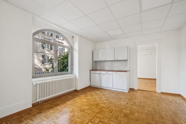Moderne Gewerbefläche mit optimaler Erreichbarkeit und Seenähe 7
