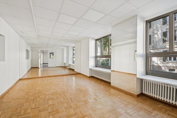 Moderne Gewerbefläche mit optimaler Erreichbarkeit und Seenähe 8