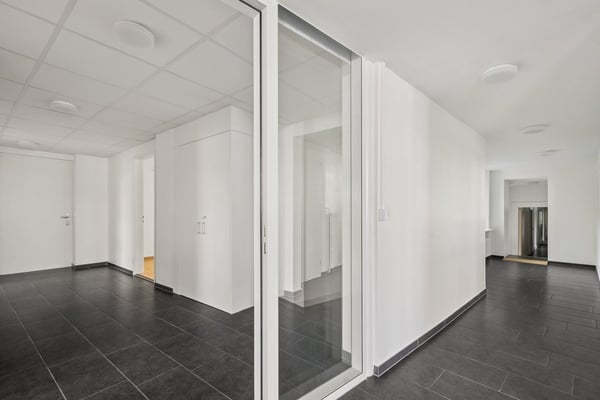 Moderne Gewerbefläche mit optimaler Erreichbarkeit und Seenähe 3