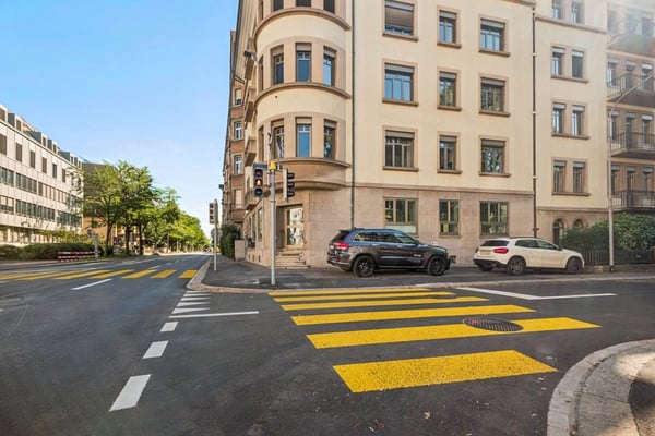 Moderne Gewerbefläche mit optimaler Erreichbarkeit und Seenähe 1