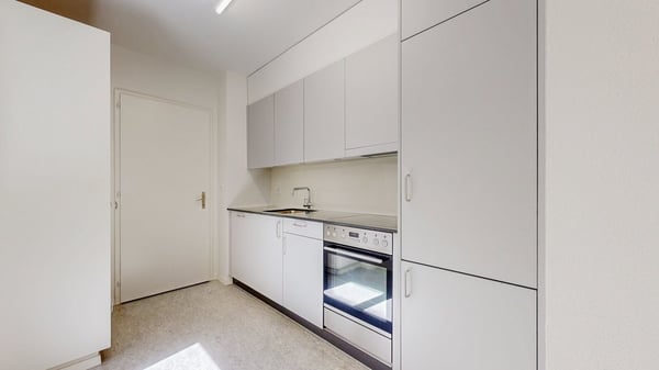 Einziehen und profitieren: 1. Mietzins + 1 Jahr Parkplatz geschenkt! 2