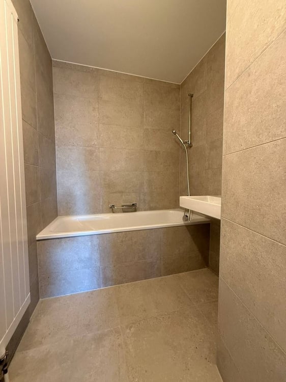 4.5 Zimmerwohnung im Erdgeschoss in Kerzers 6
