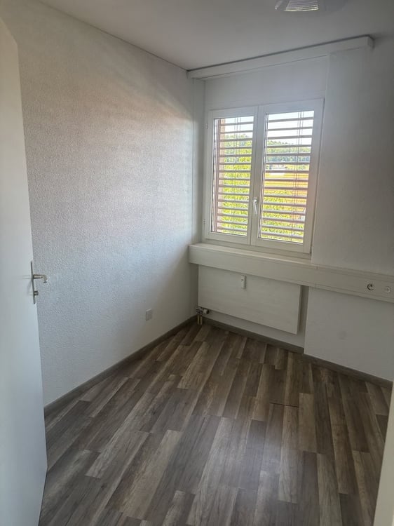 Schöner, heller Gewerberaum an guter Lage zu vermieten! 7