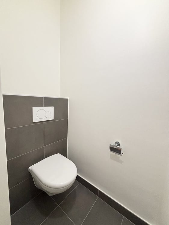 Appartement Totalement rénové et idéalement situé 9