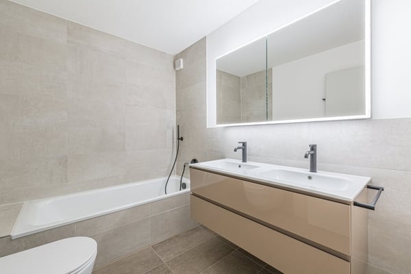 Stilvolle, renovierte Maisonettewohnung mit Balkon und Cheminée 9