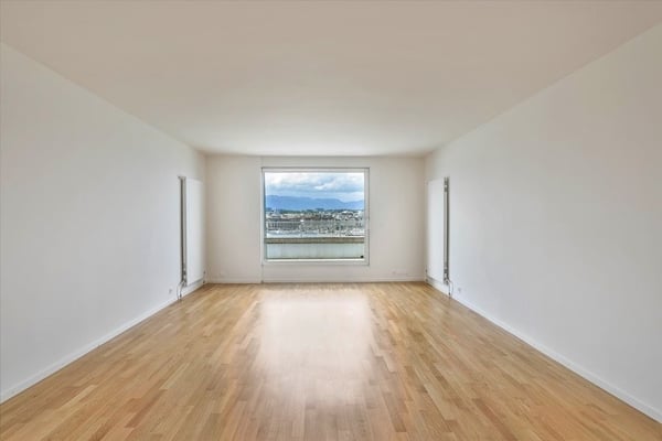 Magnifiques bureaux avec vue sur la rade ! 7