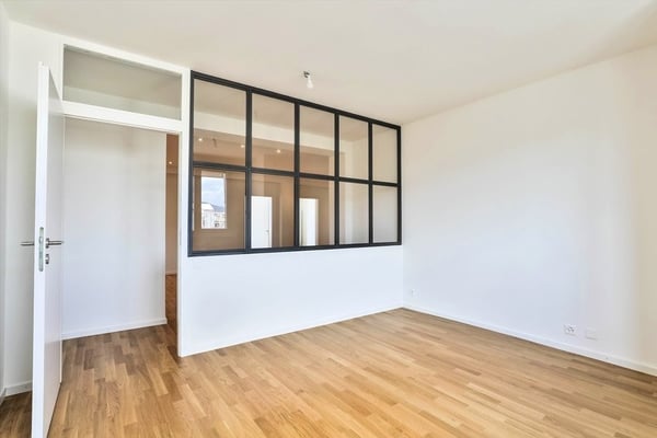 Magnifiques bureaux avec vue sur la rade ! 9