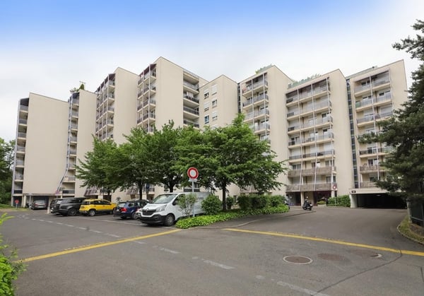 Bel appartement avec terrasse et balcon au coeur du Petit-Lancy 10