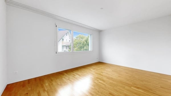 Grosszügige Wohnung mit grossem Balkon! 5