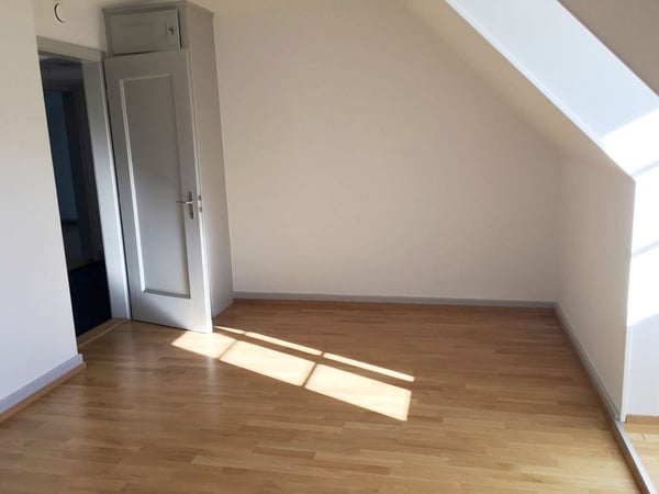 Moderne Dachwohnung in Stadtnähe 5