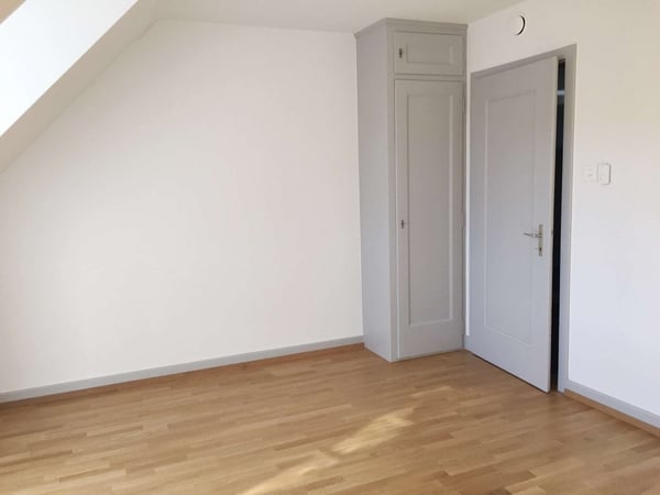 Moderne Dachwohnung in Stadtnähe 6