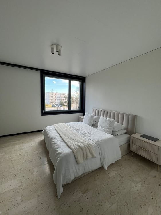 Stilvolle Neubauwohnung an zentraler Lage in Kloten! 8