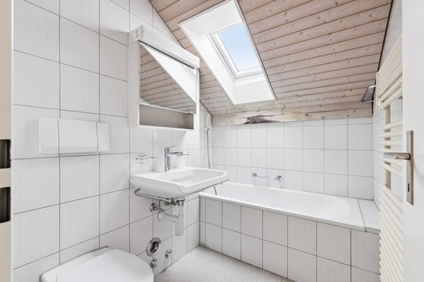 Grosszügige und helle Wohnung in familienfreundlichem Quartier 7