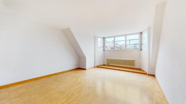 Helle, moderne 1.5-Zimmer-Dachwohnung 2