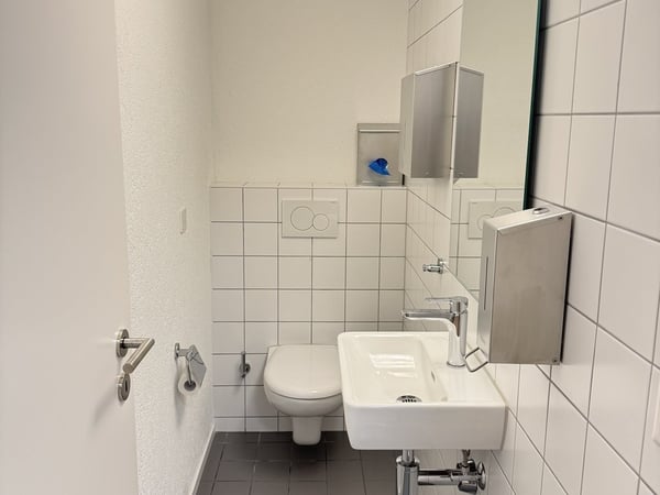 Praxis- oder Büroräume in der Länggasse - rollstuhlgängig und zentral! 7
