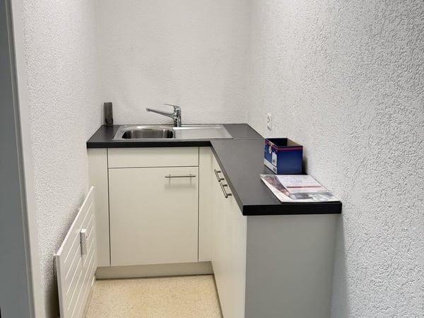 Praxis- oder Büroräume in der Länggasse - rollstuhlgängig und zentral! 3