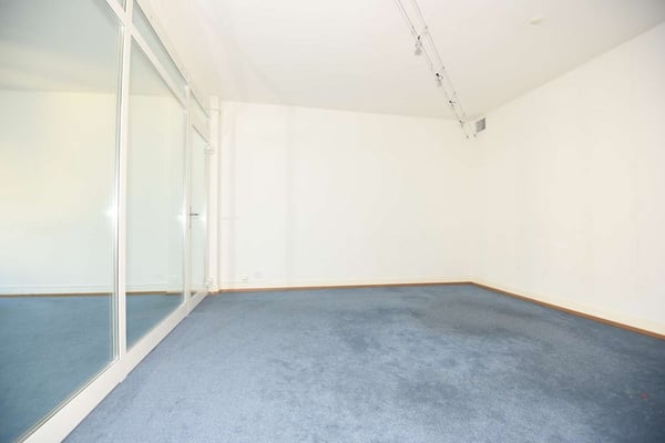 Au coeur de Lausanne, proche Métropole, joli espace de bureaux 2
