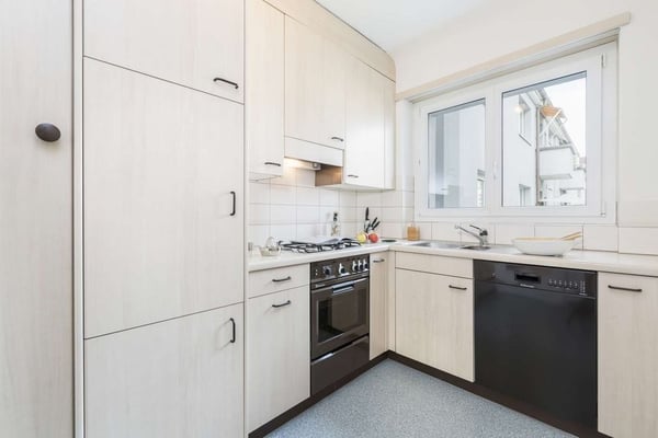 Charmante Altbauwohnung 2