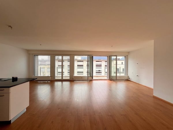 Logement en attique au coeur de Montreux 4