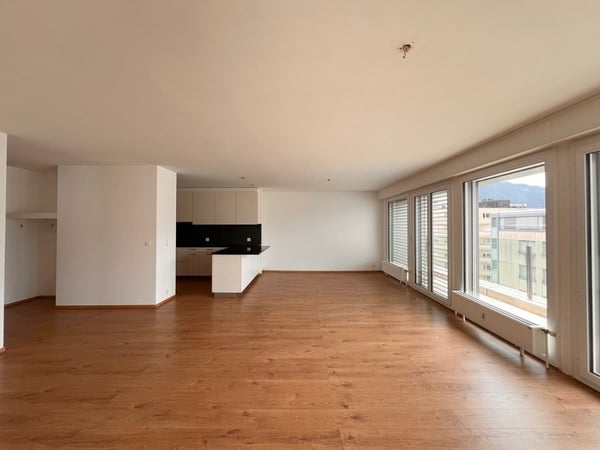Logement en attique au coeur de Montreux 2