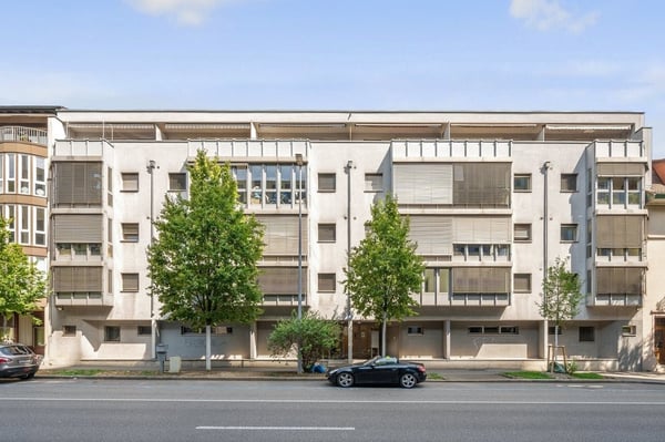 Moderne 2-Zimmer-Dachwohnung mit zwei Terrassen 1