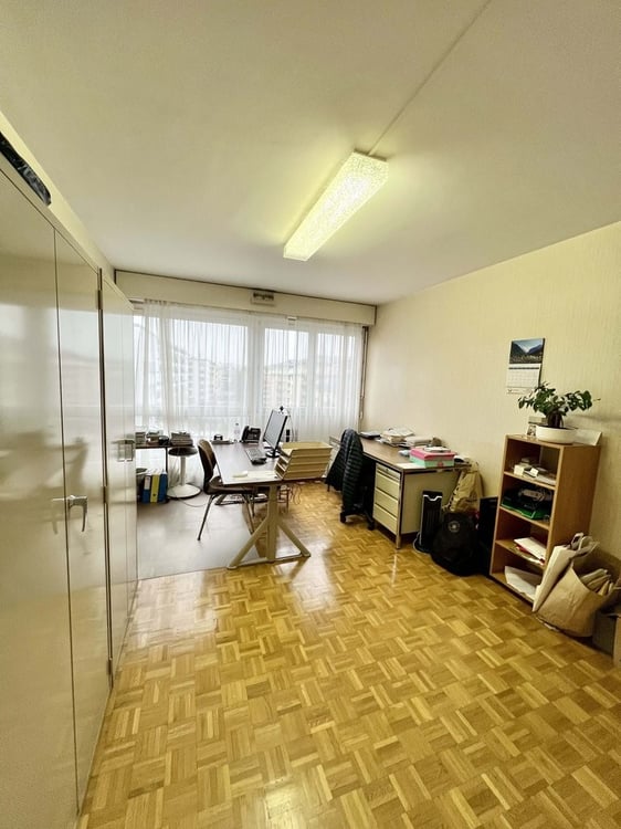 Bureau à louer aux Charmilles 4