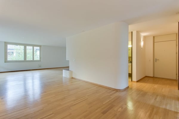befristete Wohnung an schöner Lage in Zürich 'Witikon' 3