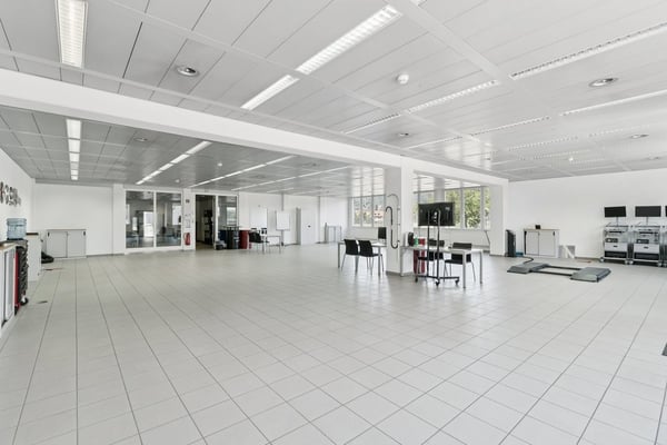 Grosszügige Gewerbefläche und Büros in Schlieren zu vermieten 3