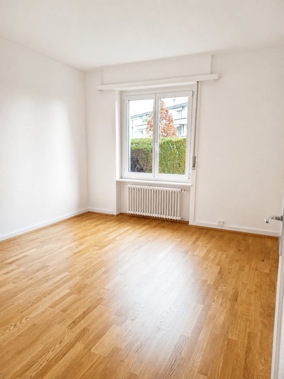 Logement à proximité du centre-ville avec petite terrasse. 3