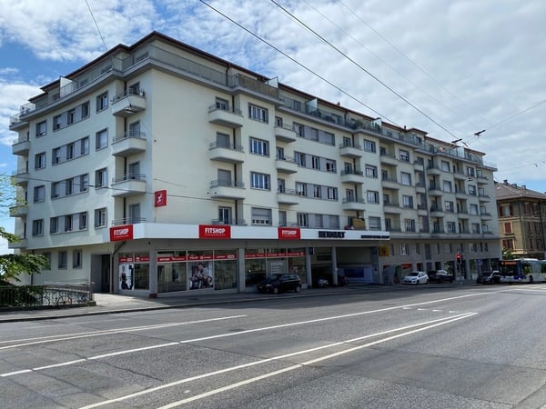 Au centre de Lausanne avec vue sur le lac 7