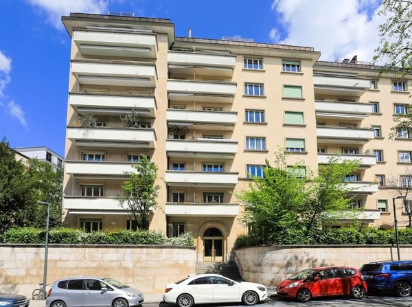 Appartement en attique 6 ½ pièces, 1207 Genève 1