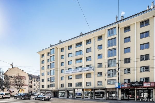 Mitten im Geschehen: Moderne Wohnung in Luzern 1
