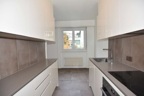 Superbe logement rénové, proche Chailly et CHUV 3