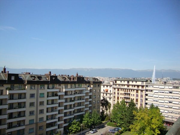 Appartement en attique dans le quartier des Eaux-Vives 10