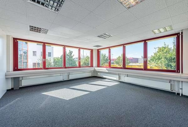 Das kompakte Büro - bezugsbereit und effizient 1