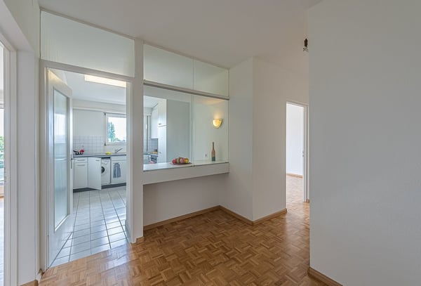 1 Zimmer-Wohnung in der Nähe des Kantonsspital / Uni 8