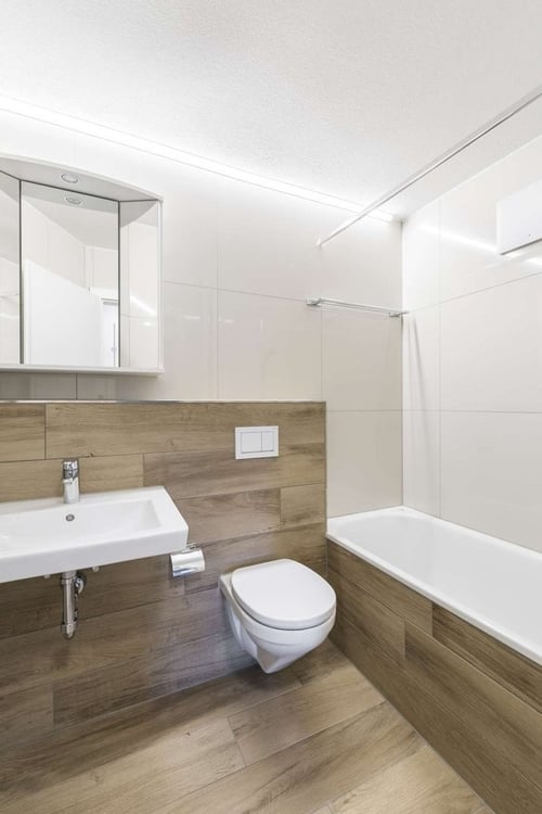 Attraktive 3 Zimmerwohnung im 4. OG an ruhiger Lage in Luze 5