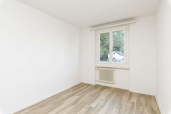 Attraktive 3 Zimmerwohnung im 4. OG an ruhiger Lage in Luze 6